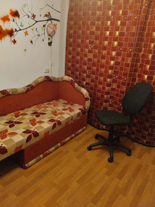 Здаю кімнату у квартирі охайній дівчині або жінці. Комуналка врахована