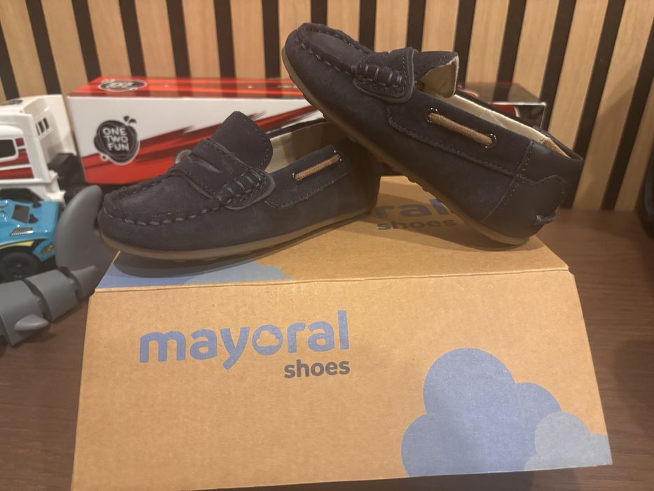 Mocassim  Mayoral como novos