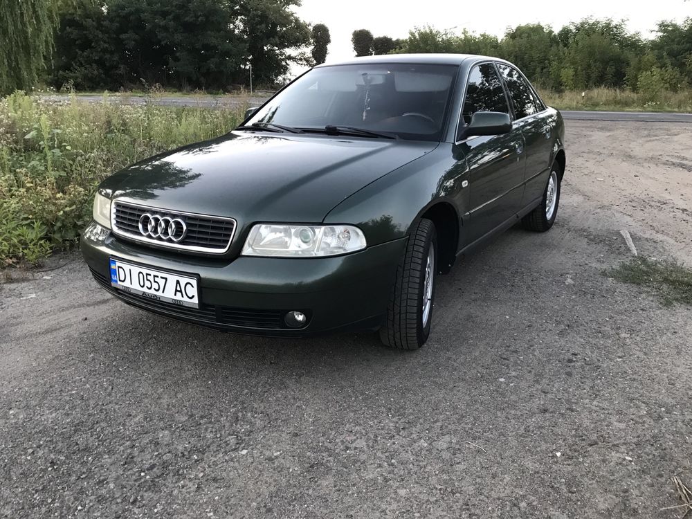 AUDI A4B5 2000p.