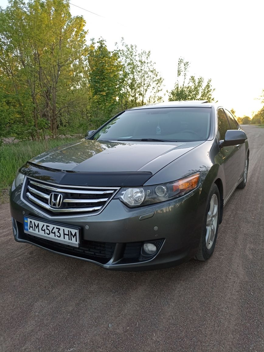 Продам  Honda Accord 8 2.0 бензин