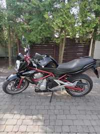 Motocykl Kawasaki er6n