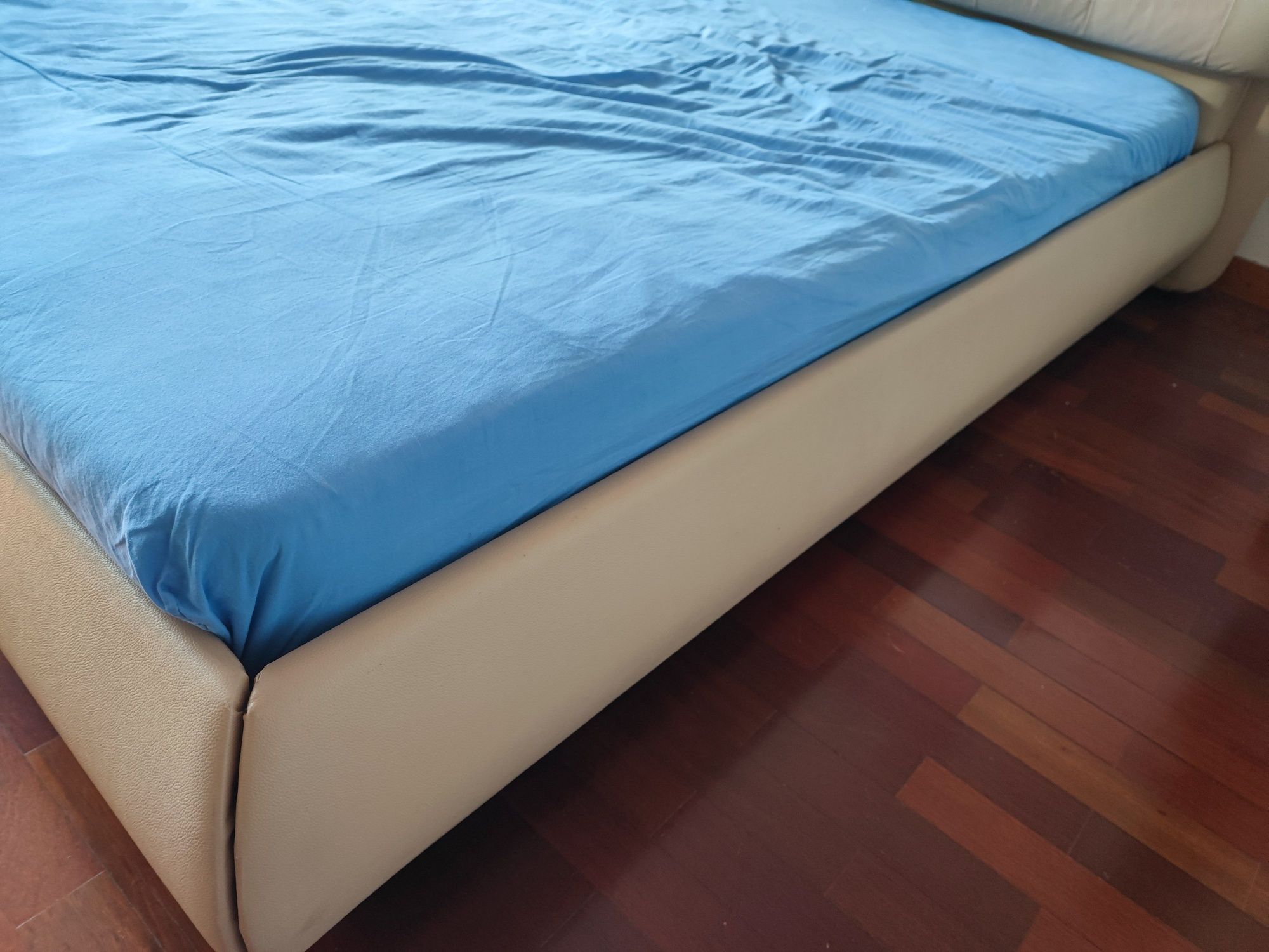 Cama casal + colchão