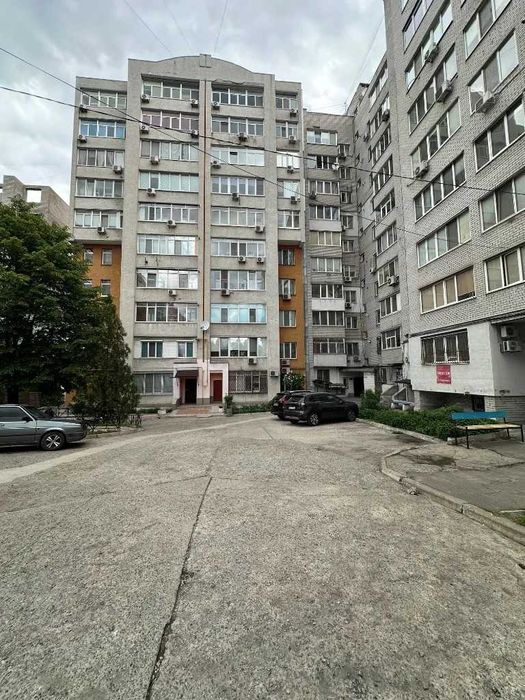 Продам 3к квартиру 96м2 с ремонтом, ул. Рабочая (низ)