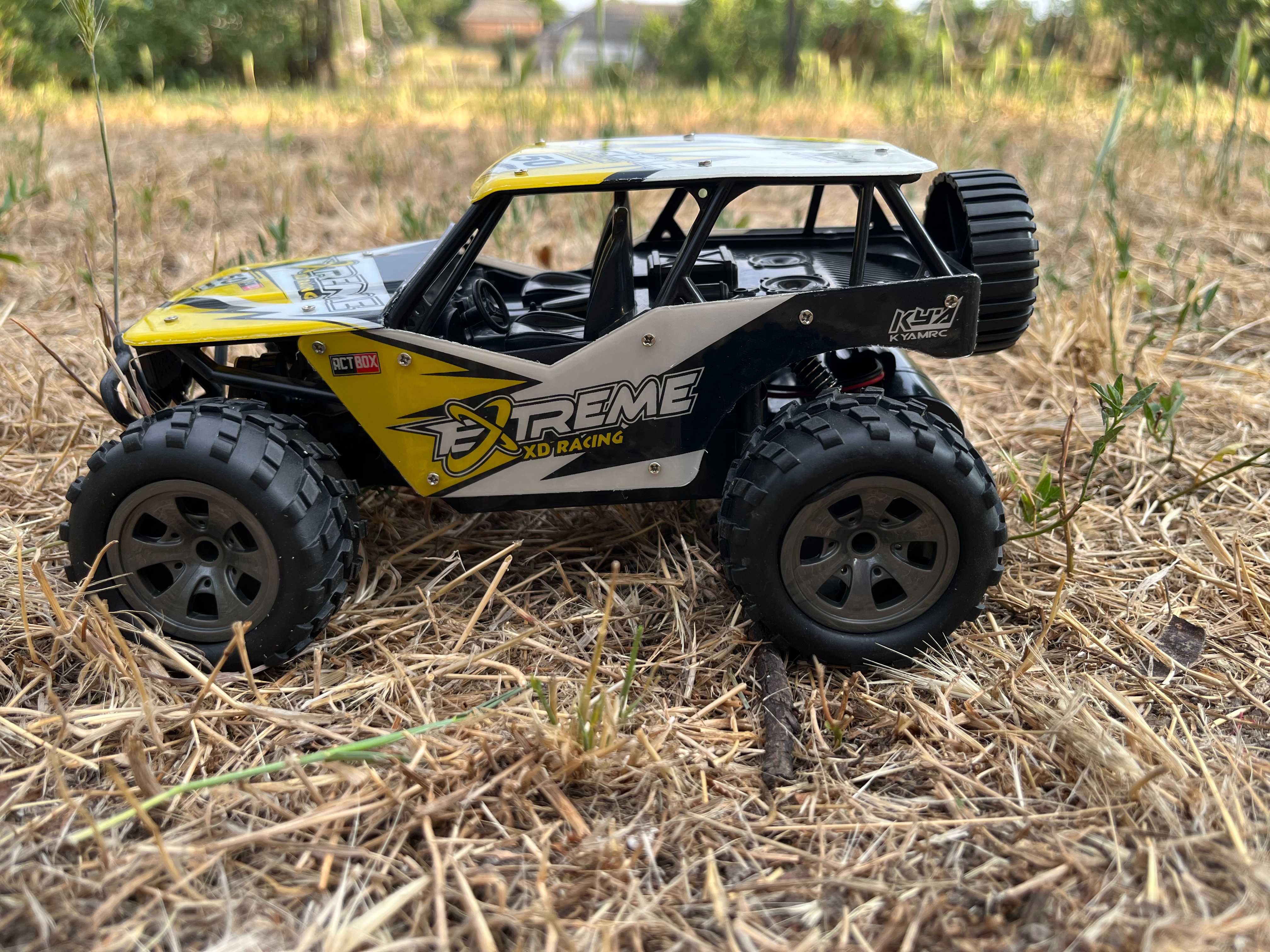 Машинка на радіокеруванні 1:18 машинка на радиоуправлении