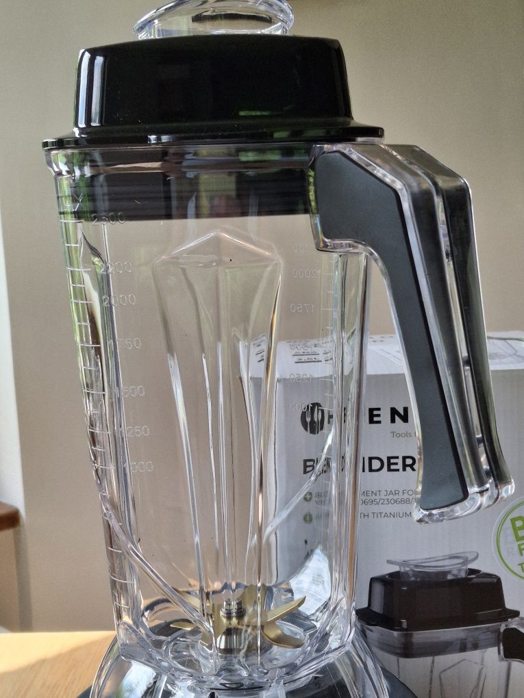 Blender kielichowy Hendi z nowym dzbankiem