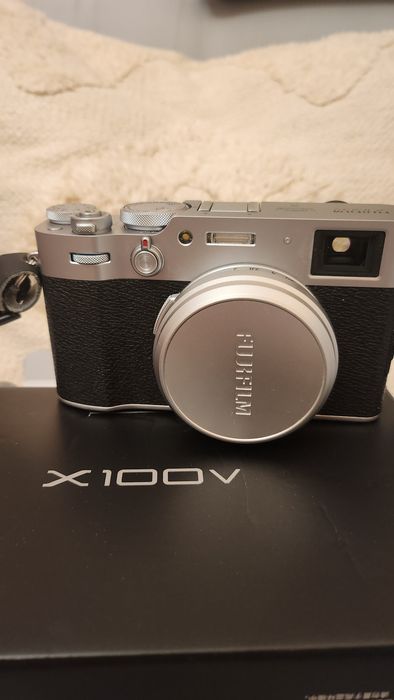 Фотоаппарат/ камера FUJIFILM X100V
