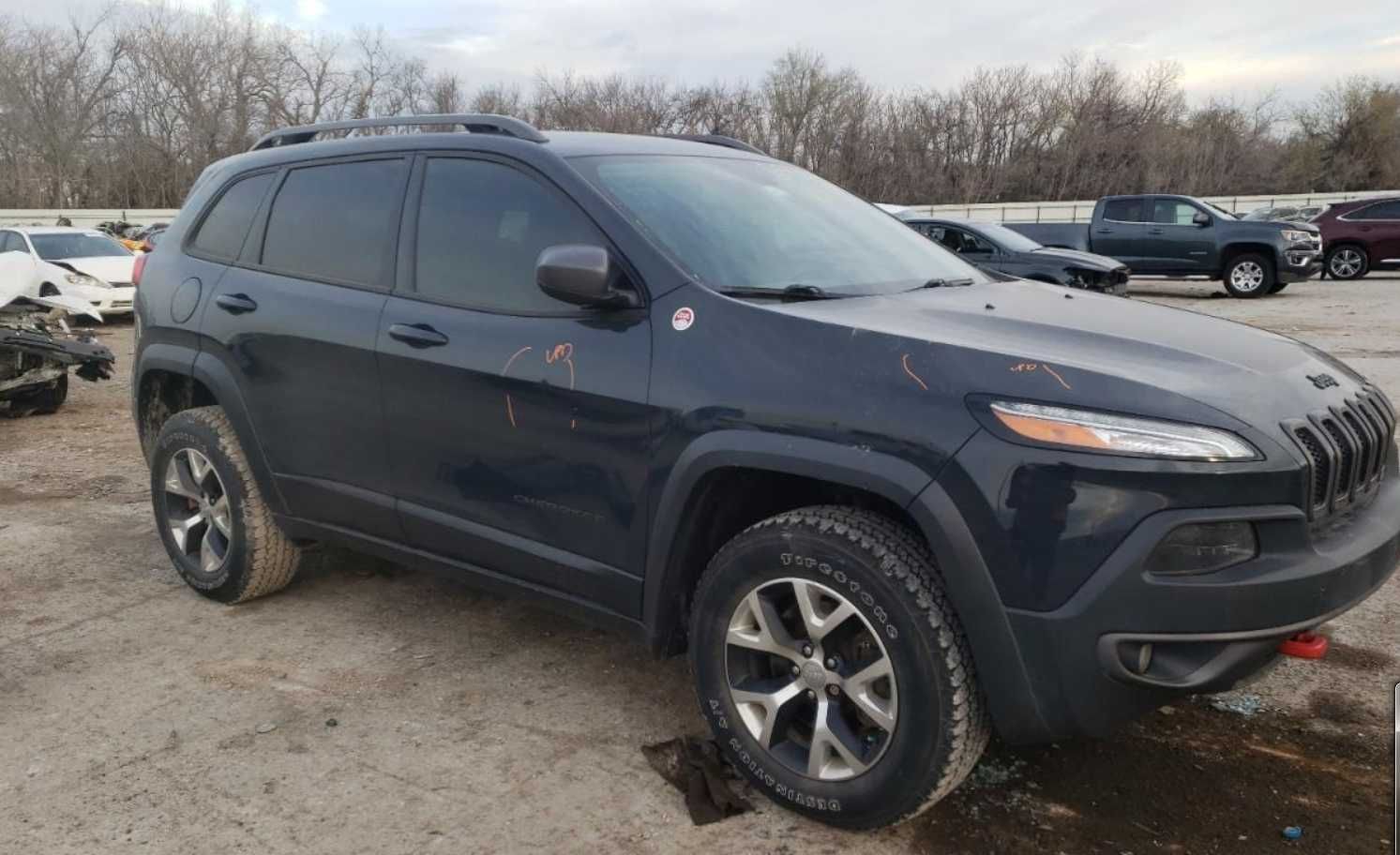 Jeep Cherokee kl Trailhawk Разборка Бампер Задній з партроніками