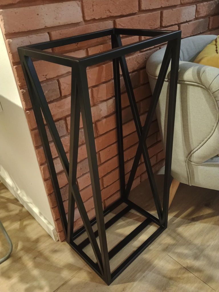 Stojak na drewno loft