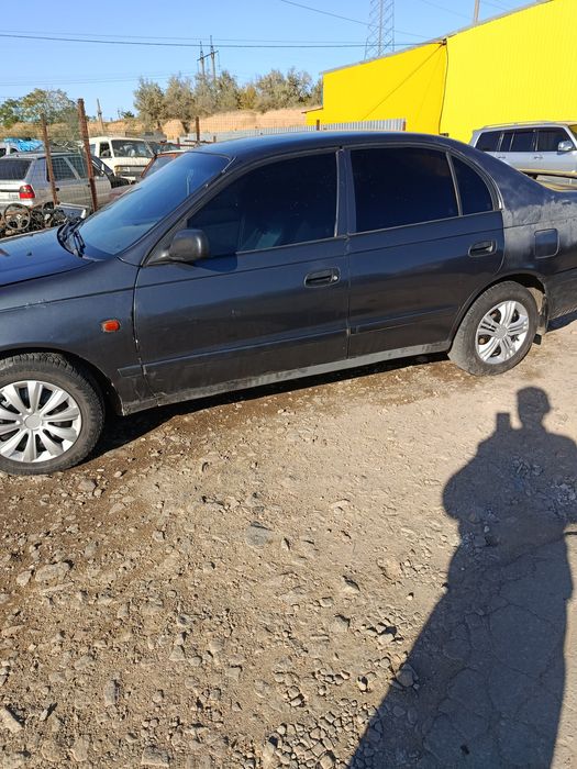 Продам двигатель TOYOTA CARINA E1.6 бензин