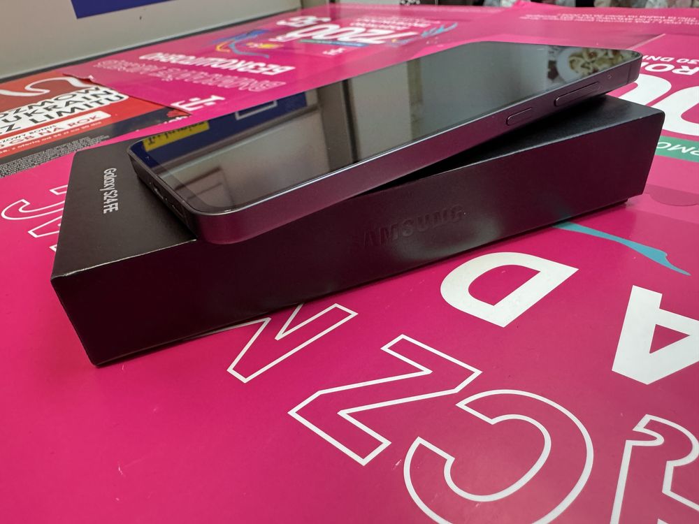 Samsung S24 FE 5G /Jak Nowy/ Gwarancja / Brzeg