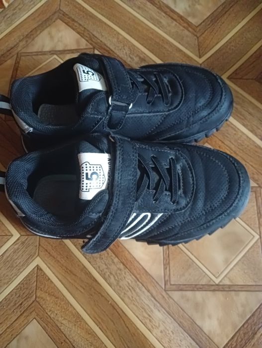 Кросівки на хлопчика