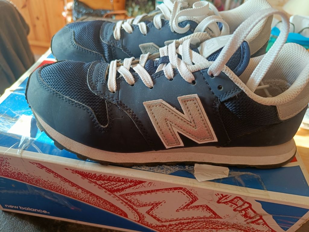 Buty New Balance model 500 rozmiar 40