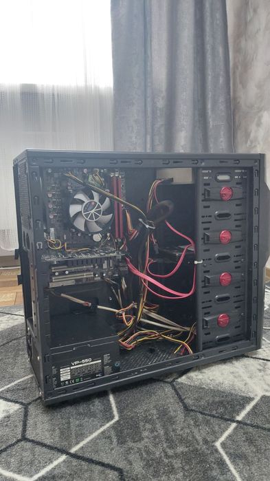 Системний блок працює