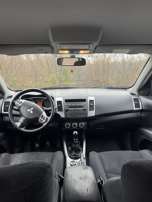 Mitsubishi Outlander XL 2.0d 2008 авто для ЗСУ