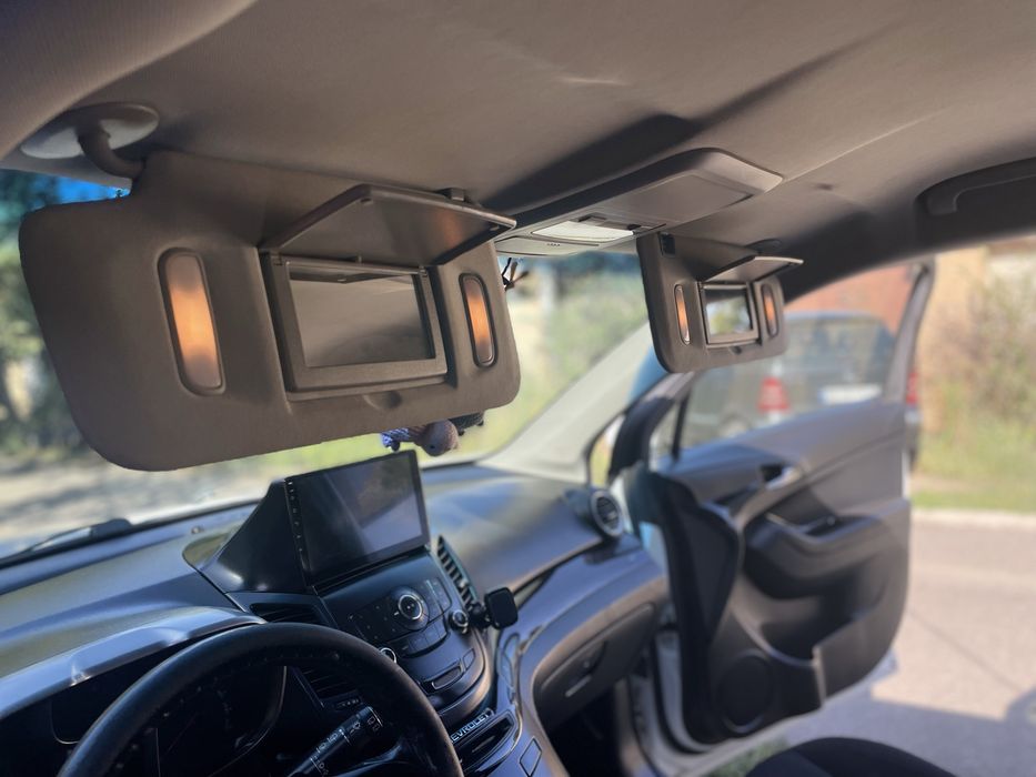 Продаю авто Шевроле Орландо 2012