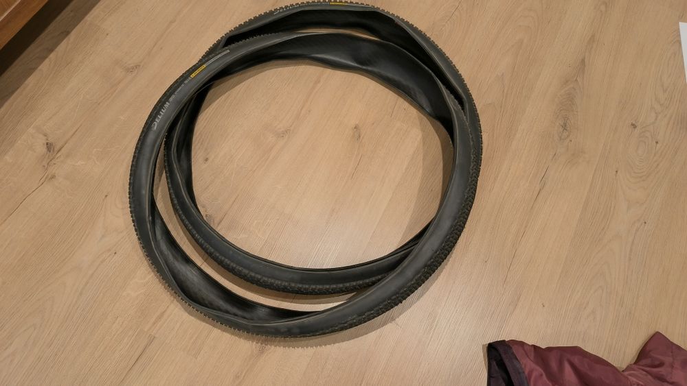 Opony Delium 700x45c jak nowe