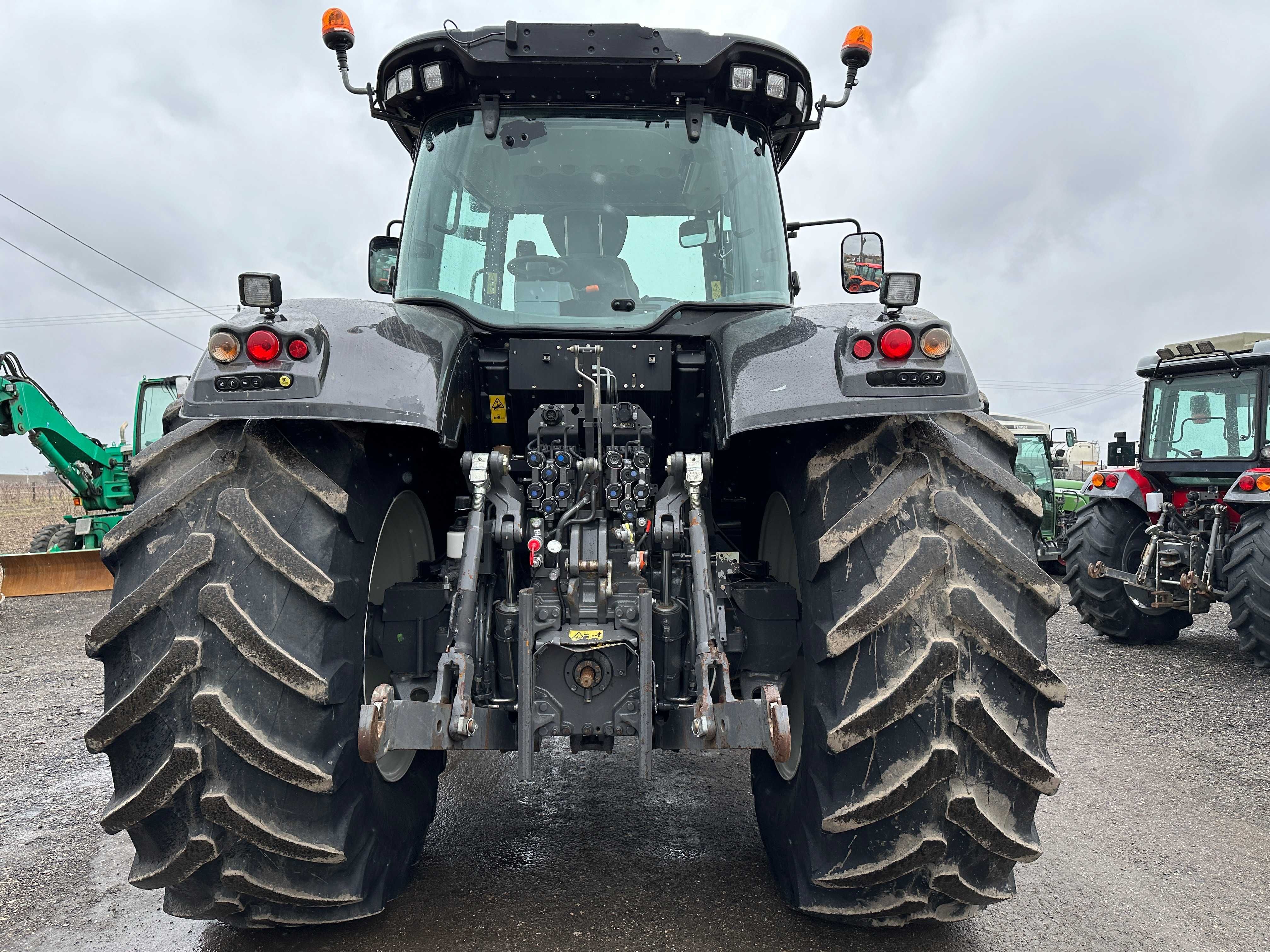 VALTRA S374-rok 2015