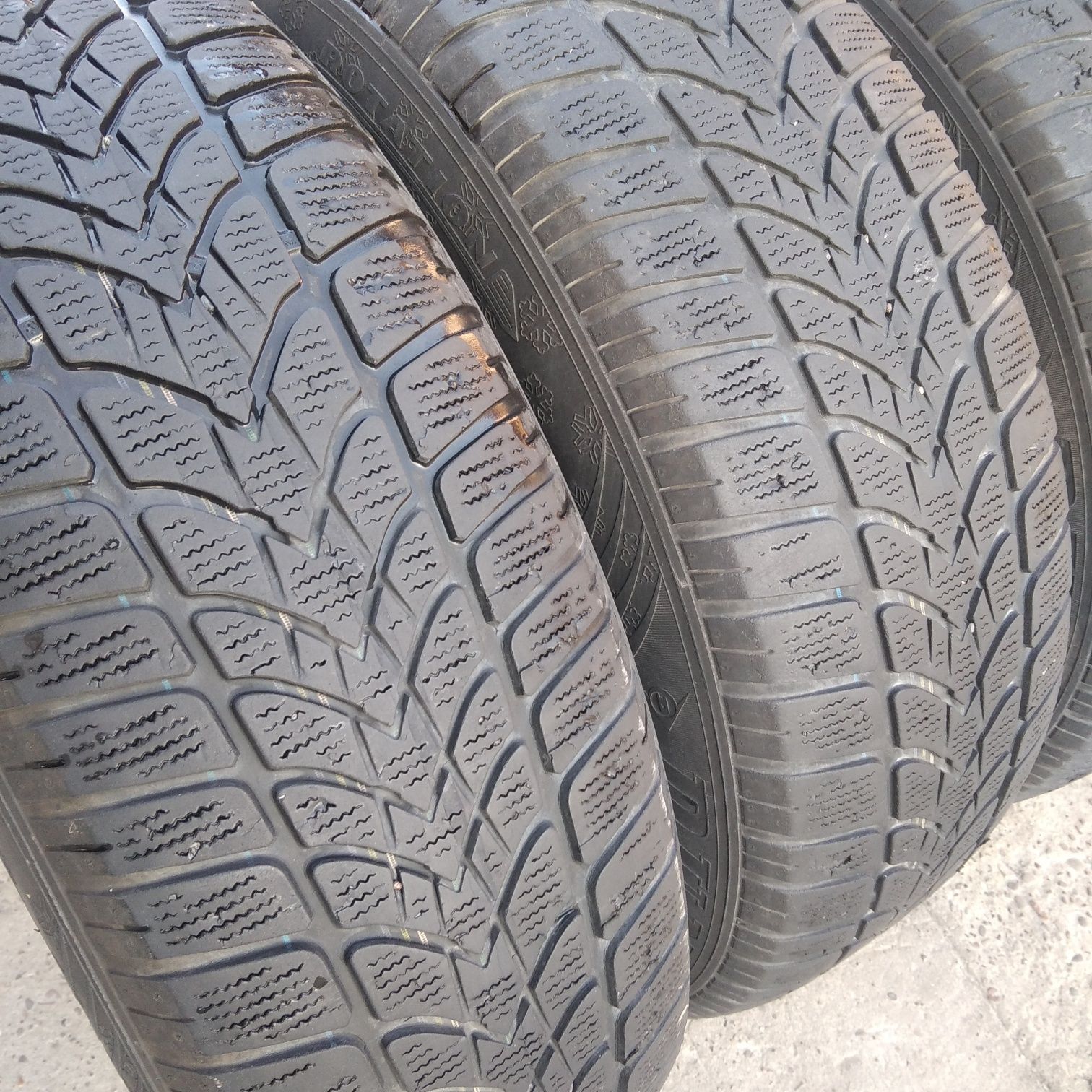 Шини 215/70 R16 Dunlop