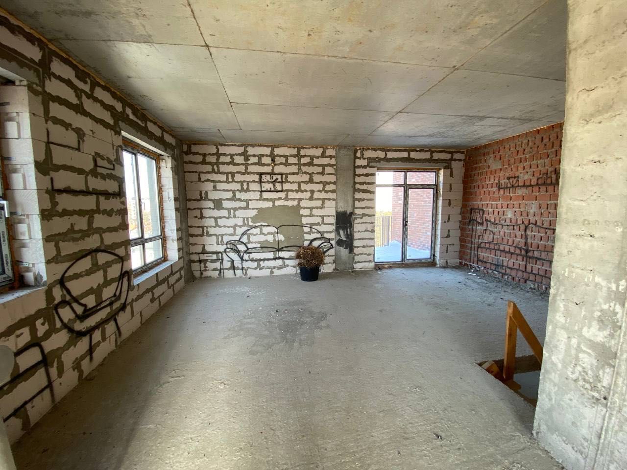 Продам двухуровневую квартиру в ЖК Ютландия 124м2 - мин.оформление!
