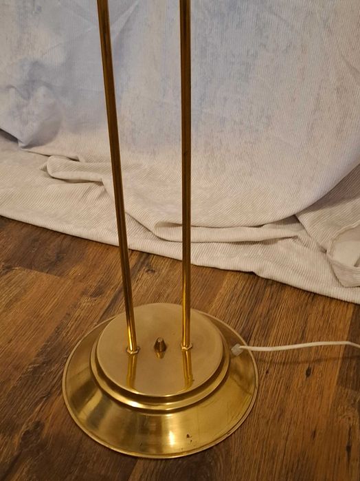 lampa podłogowa, stojąca torch, żółty metal, ciężka, styl lata 50te