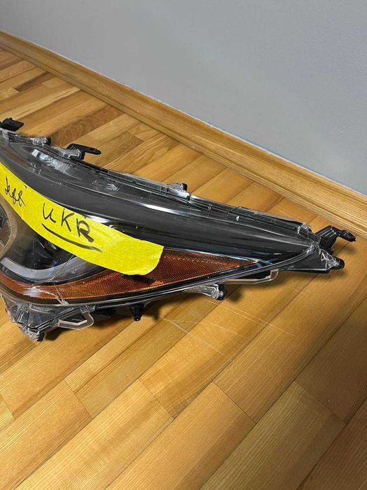 Фара Toyota Corolla 2020-2021 передня ліва