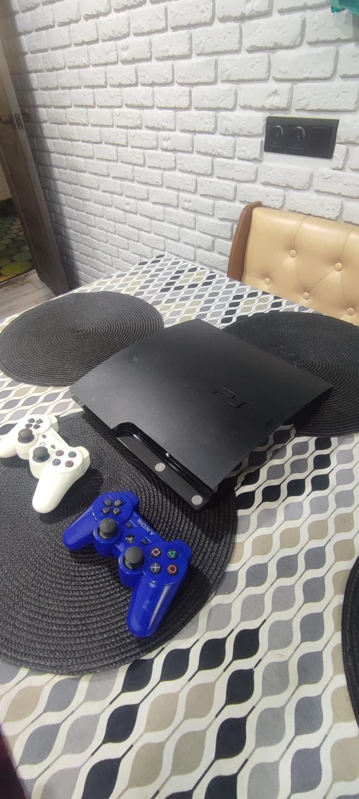 Продам ps3 в хорошем состоянии