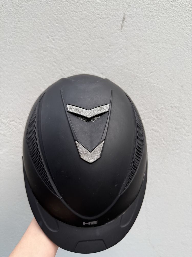 Kask jezdziecki z kryształakmi