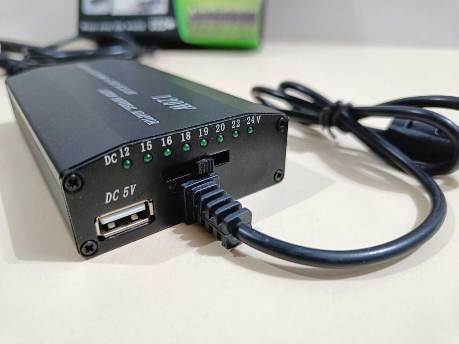 Універсальний зарядний пристрій для ноутбуків 120W