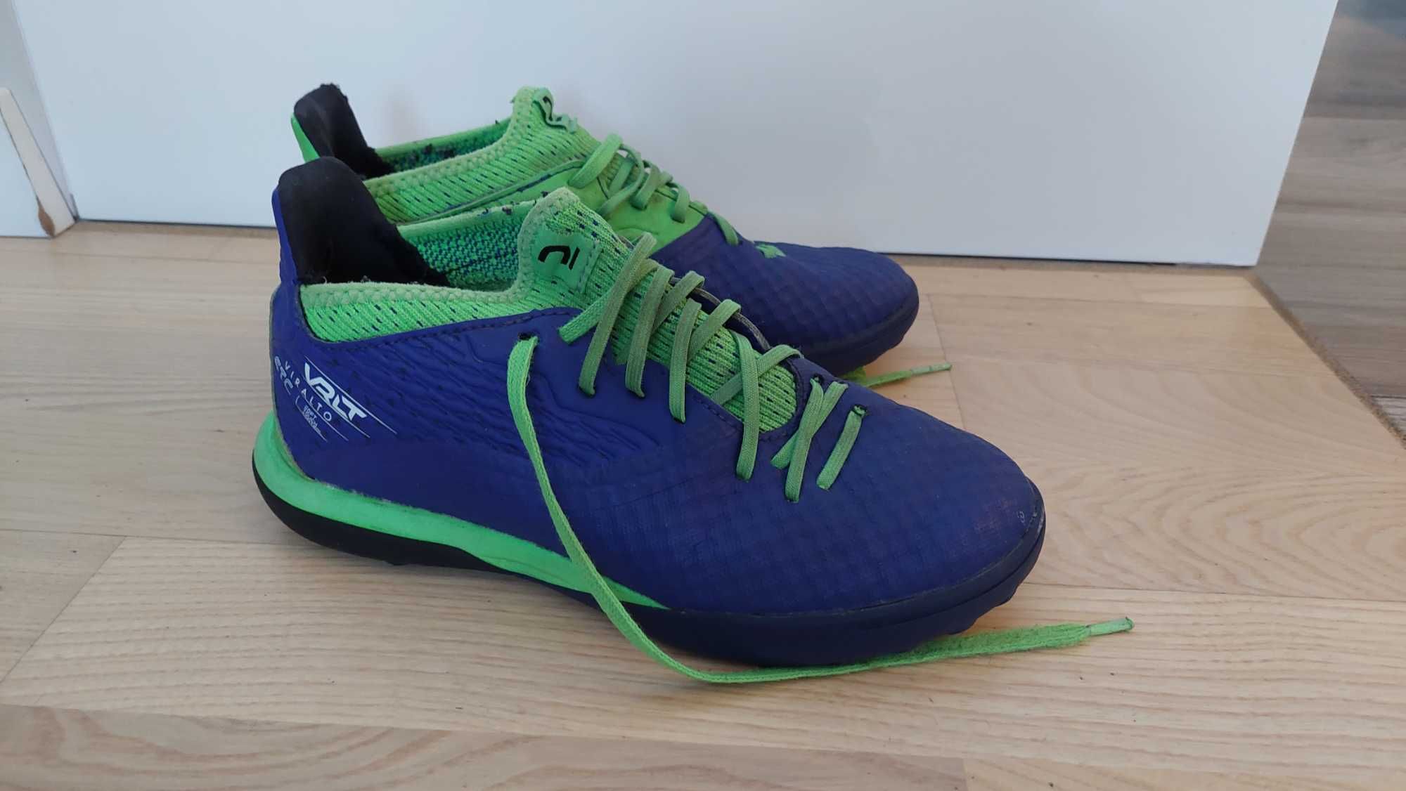 Buty r35 piłka nożna Kipsta Viralto III TF twarda nawierzchnia turfy