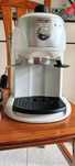 Máquina de café DeLonghi