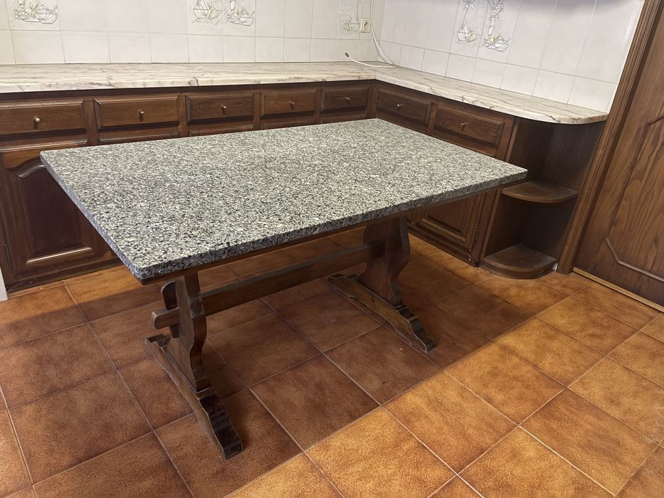 Mesa granito