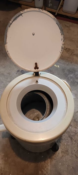 Wyprzedaż garażowa - stara wirówka Światowid z PRL