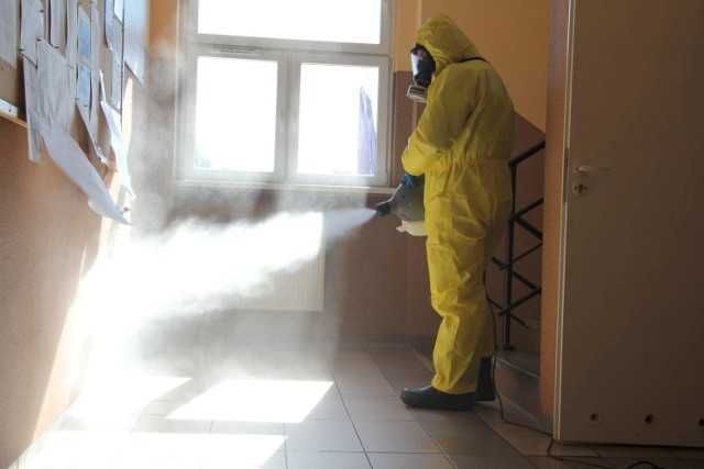 DEZYNFEKCJA zamgławianie chemiczne fumigacja ozonowanie z lampami UV-c