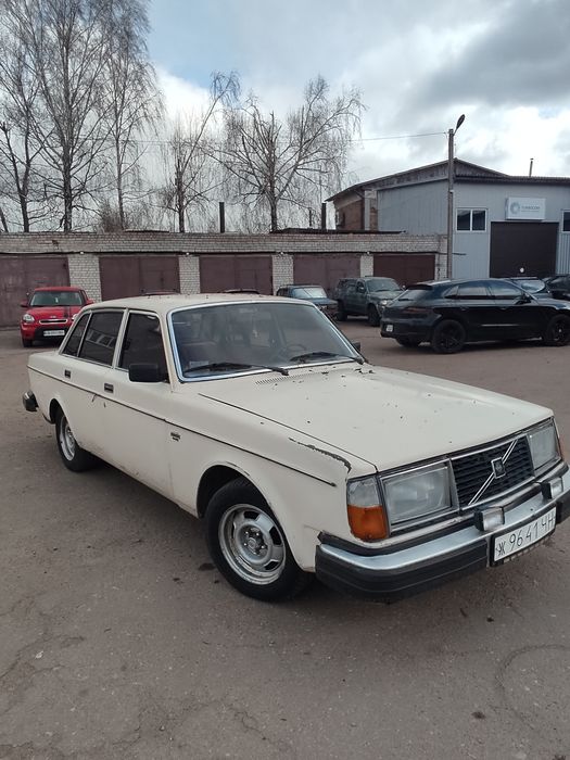 Volvo 244 2.1 бензин газ