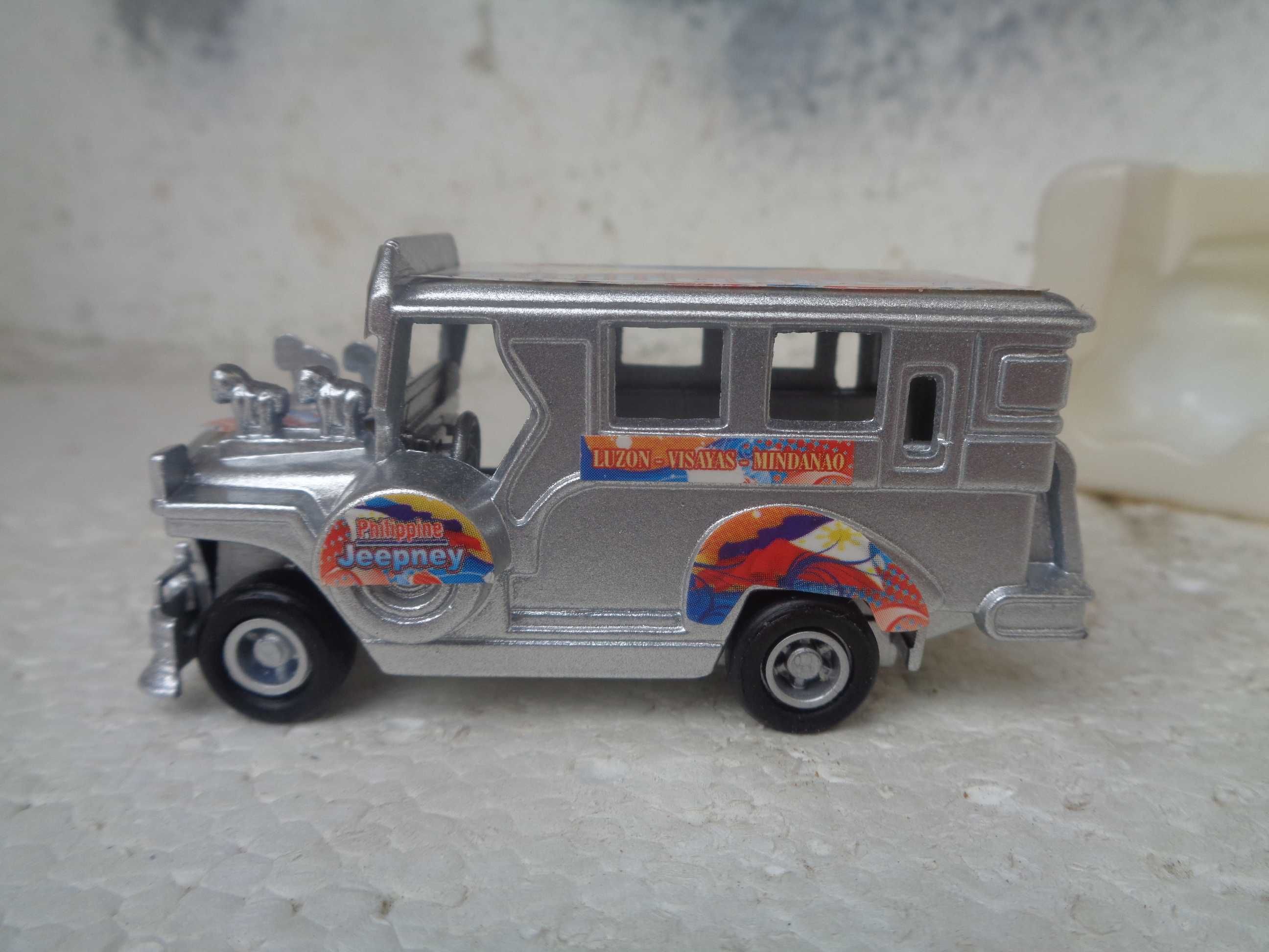 1:87 Jeepney Philippine  Special silver edition