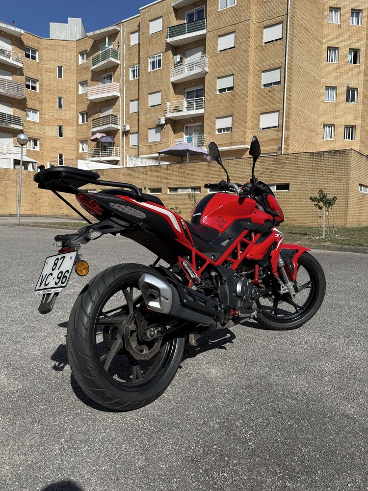Mota Benelli BN125