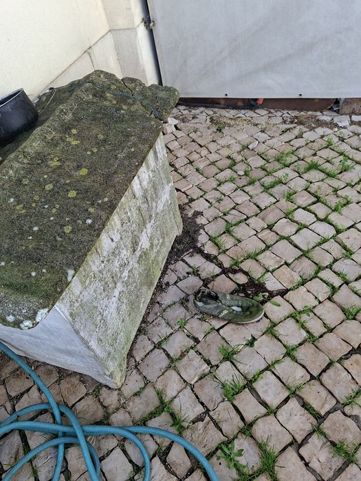 Casota de cimento para cão grande