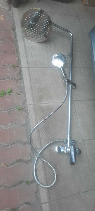 Zestaw prysznicowy z deszczownicą