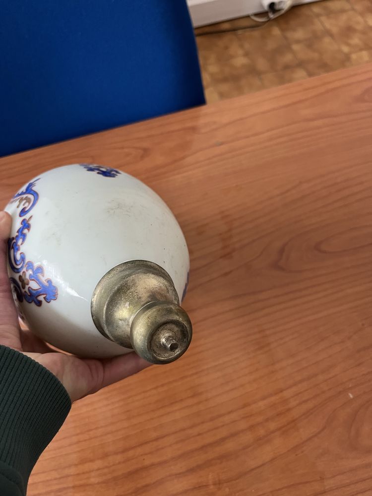 Base para candeeiro em vidro opala pintado