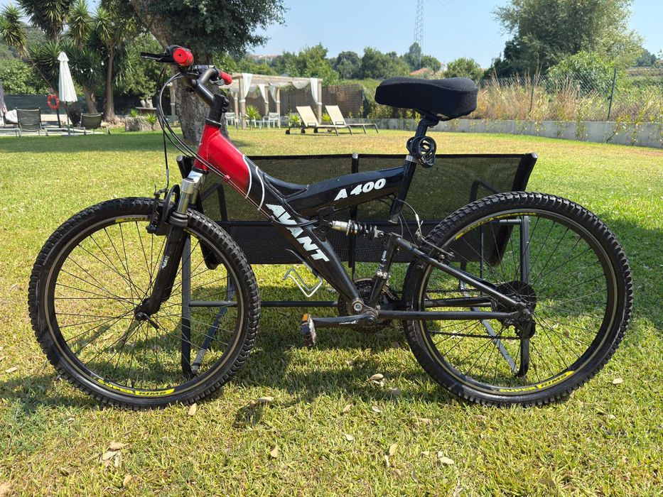 Bicicleta AVANT A 400 - Bike Mountain 26" - com amortecedor