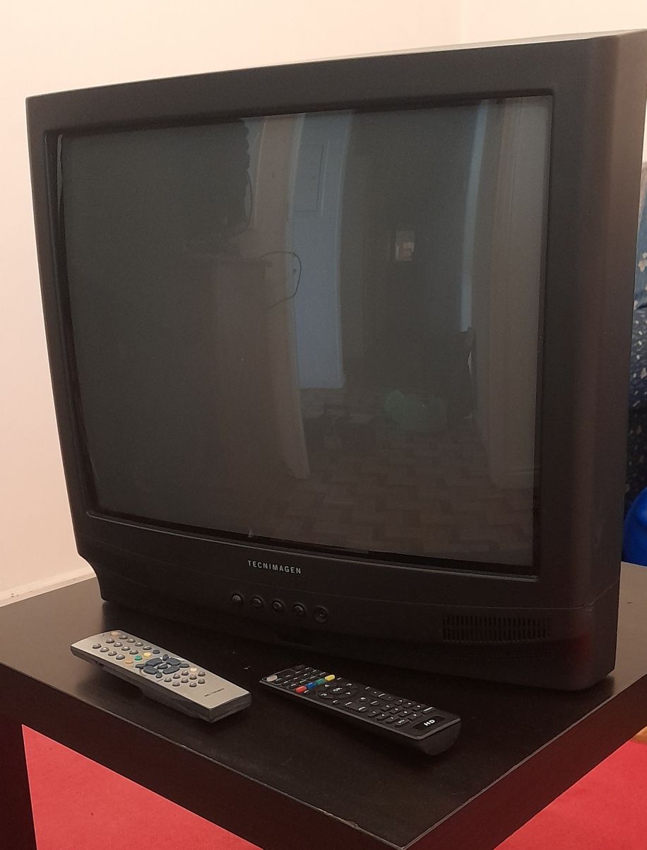 Televisão Tecnimagem com comando - Diâmetro diagonal 52 cm