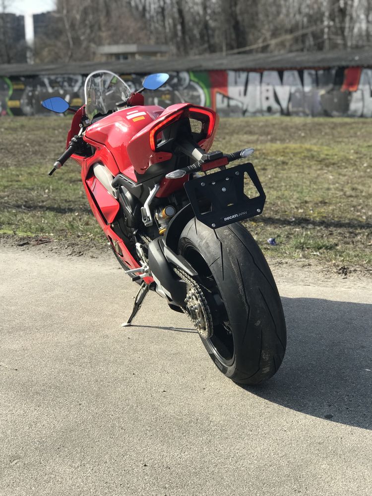 Мотоцикл Ducati Panigale V4