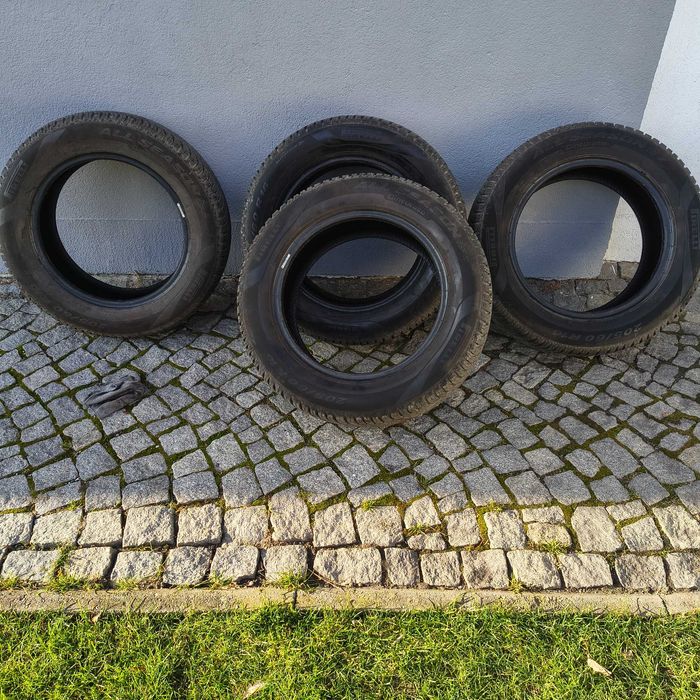 Opony wielosezonowe PIRELLI