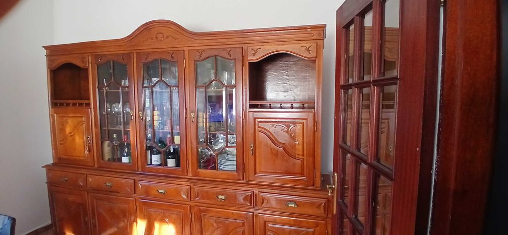 Armário De Sala Em excelente estado