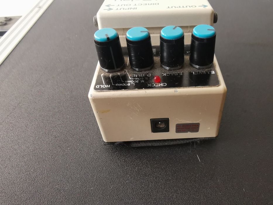 Pedal de guitarra Boss DD-3