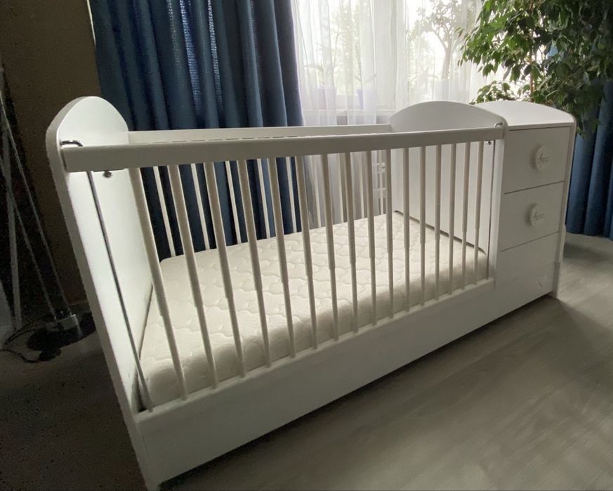 Ліжечко дитяче та комод-пелинальний стіл Cilek