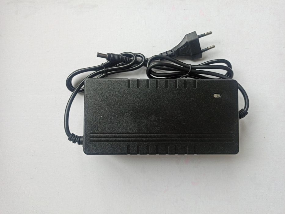 Зарядка зарядне 12 14 24 36 48 60 72v ток 2 3 5 8 10 15 20A