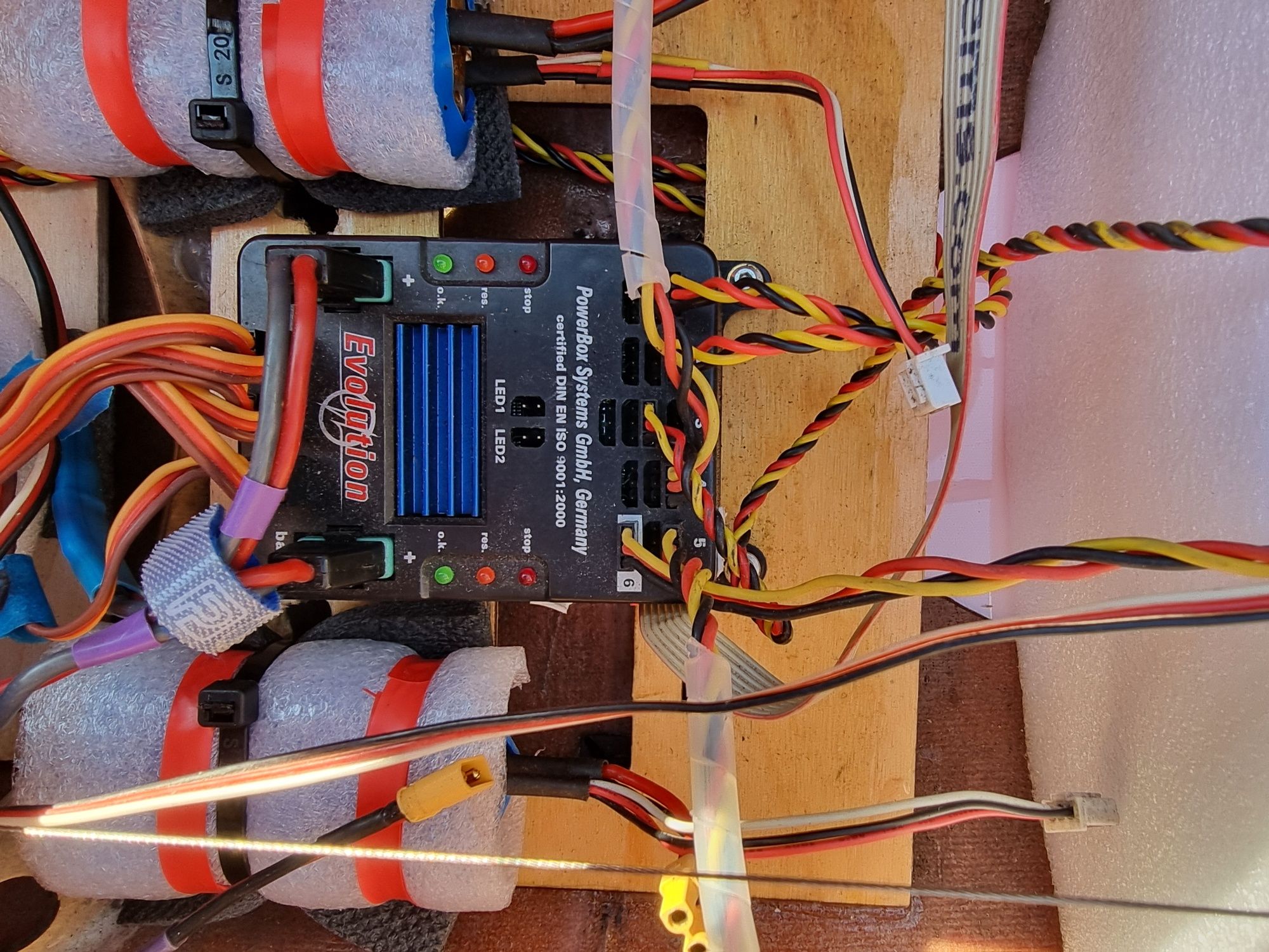 Samolot RC Raven 2,5m