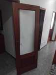 Porta castanha com vidro basso