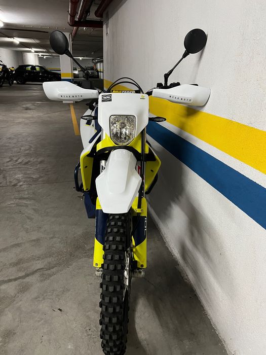 Husqvarna 701 enduro